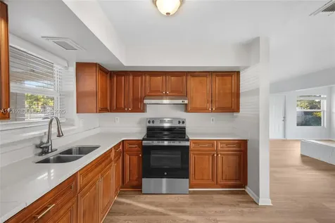 1111 SW 39th Avenue Fort Lauderdale FL 33312