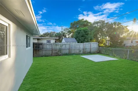 1111 SW 39th Avenue Fort Lauderdale FL 33312