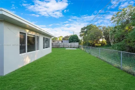 1111 SW 39th Avenue Fort Lauderdale FL 33312