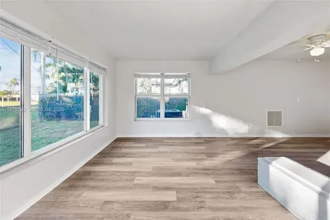 1111 SW 39th Avenue Fort Lauderdale FL 33312