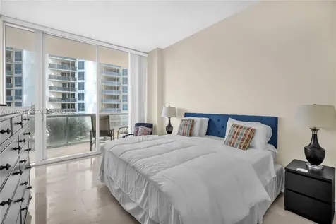 6799 Collins Avenue Miami Beach FL 33141