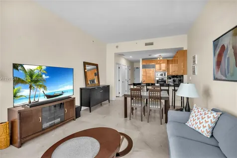 6799 Collins Avenue Miami Beach FL 33141