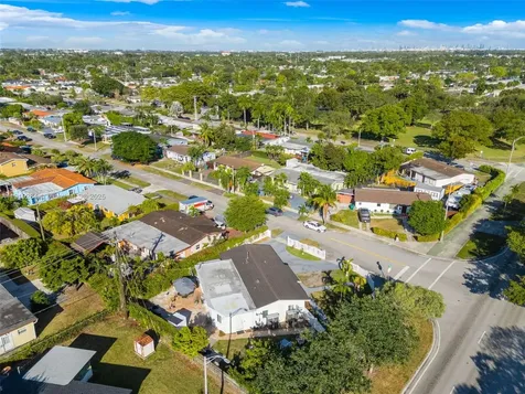5530 SW 96th Avenue Miami FL 33165