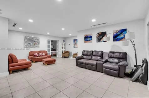 5530 SW 96th Avenue Miami FL 33165