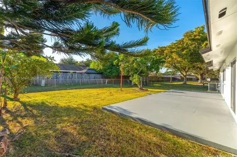 4944 SW 134th Court Miami FL 33175
