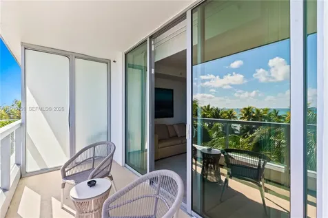 4391 Collins Avenue Miami Beach FL 33140