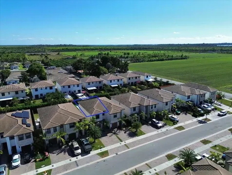 25521 SW 108th Court Homestead FL 33032
