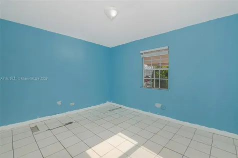 4118 E 10th Court Hialeah FL 33013