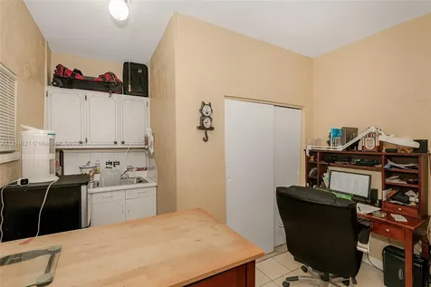 4118 E 10th Court Hialeah FL 33013