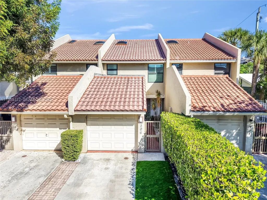 206 Washingtonia Avenue Lauderdale By The Sea FL 33308