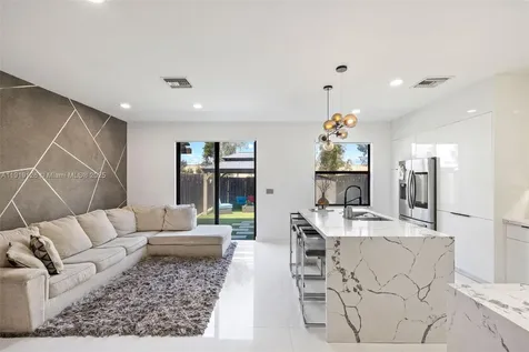 8780 NW 116th Path Doral FL 33178