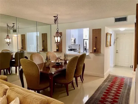 8592 W Sunrise Boulevard Plantation FL 33322