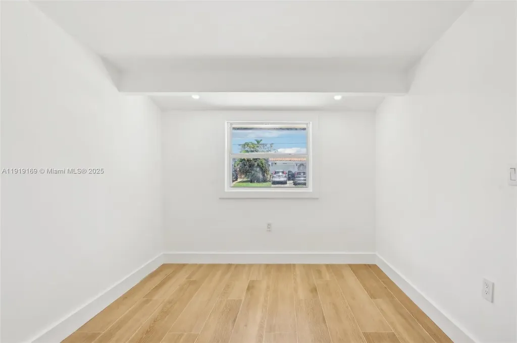 2001 SW 23rd Avenue Fort Lauderdale FL 33312