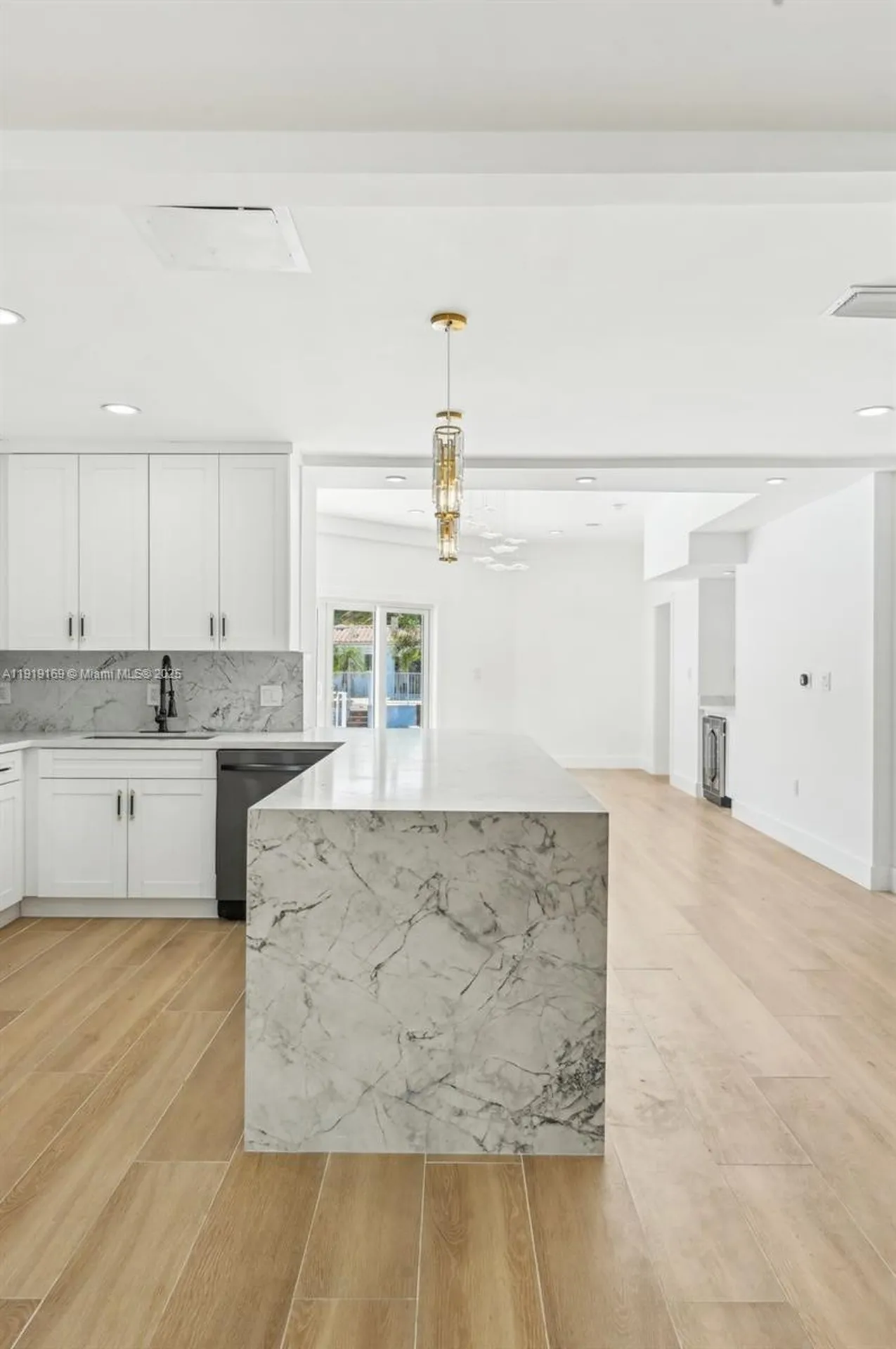 2001 SW 23rd Avenue Fort Lauderdale FL 33312