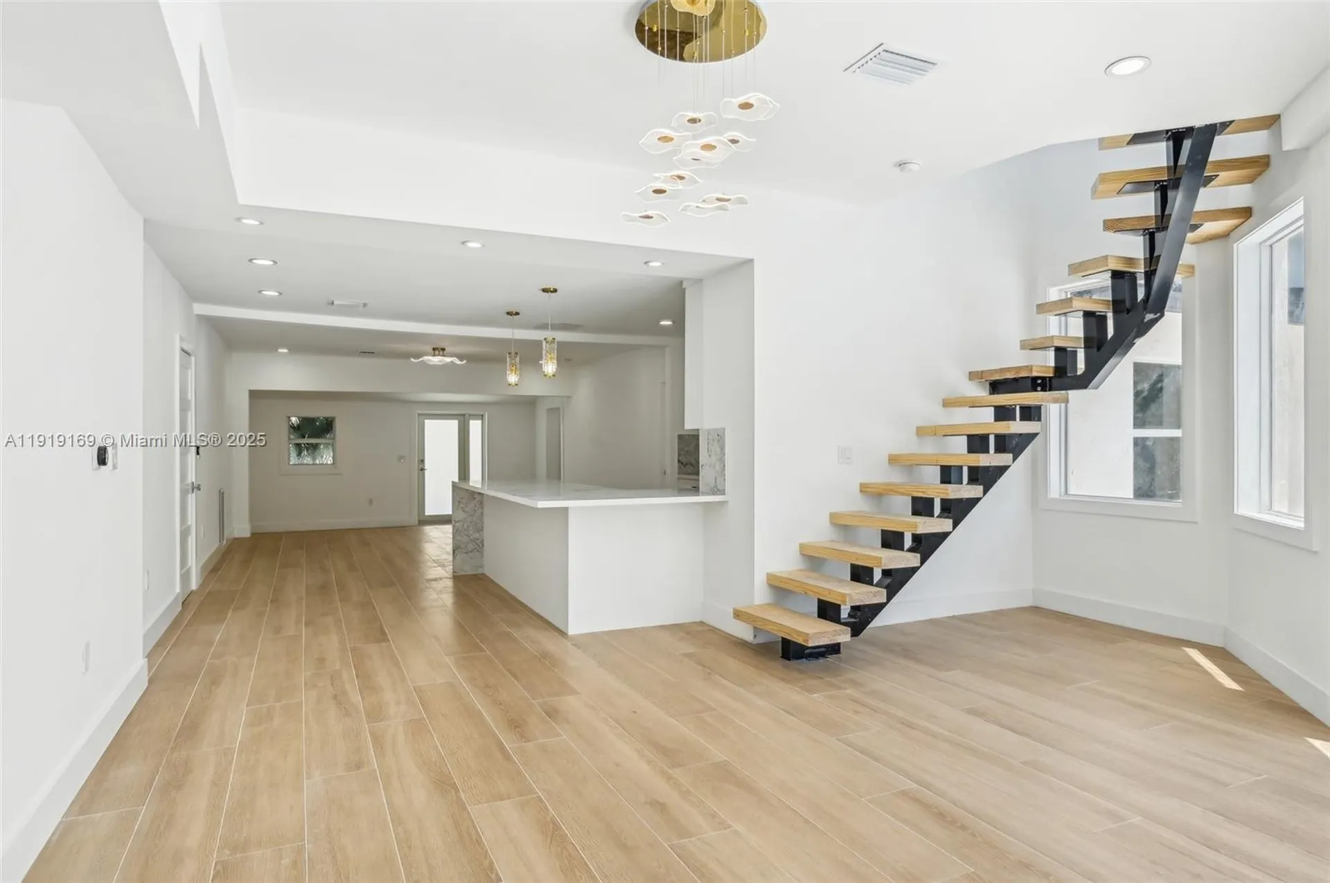 2001 SW 23rd Avenue Fort Lauderdale FL 33312