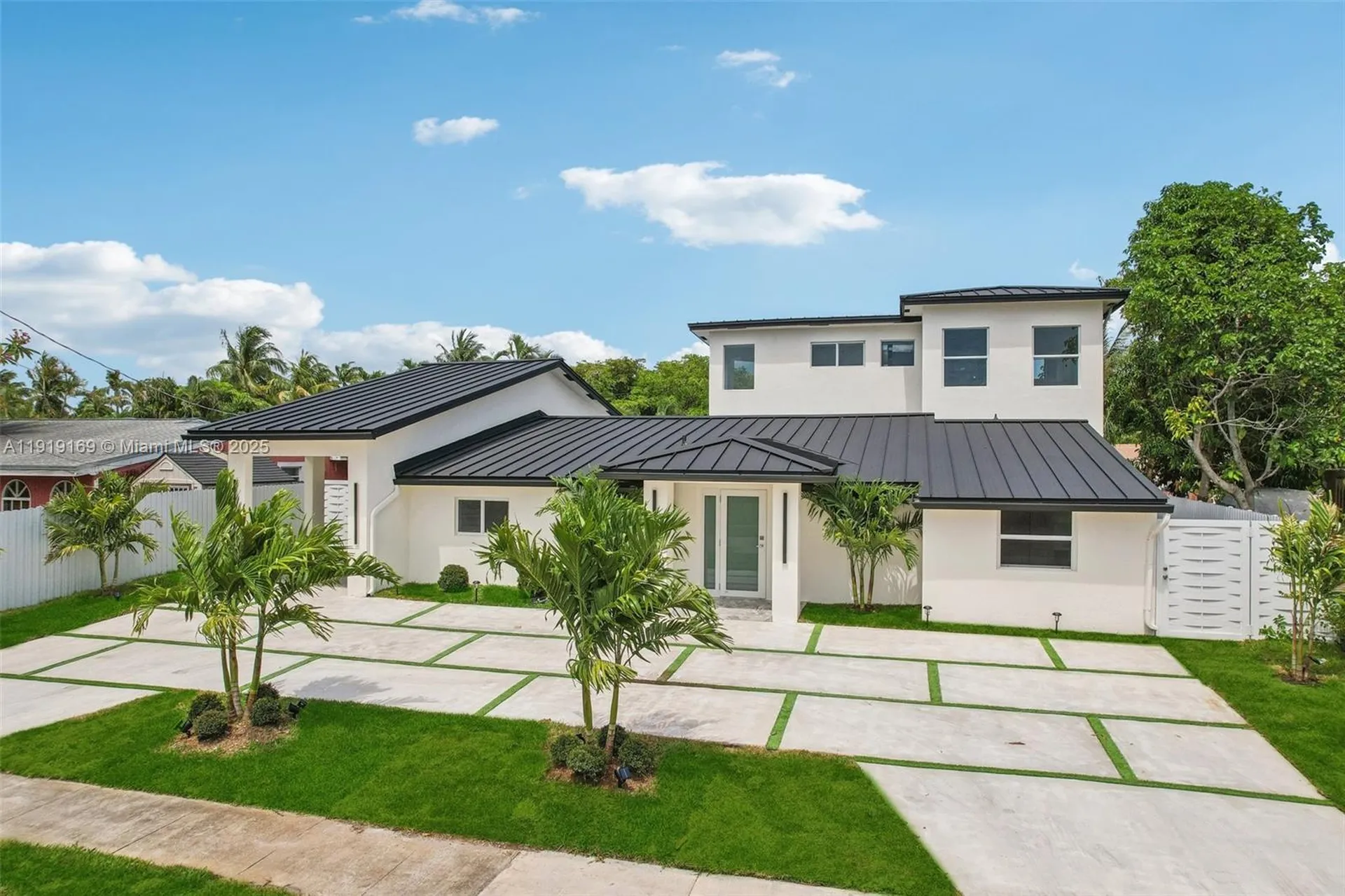 2001 SW 23rd Avenue Fort Lauderdale FL 33312