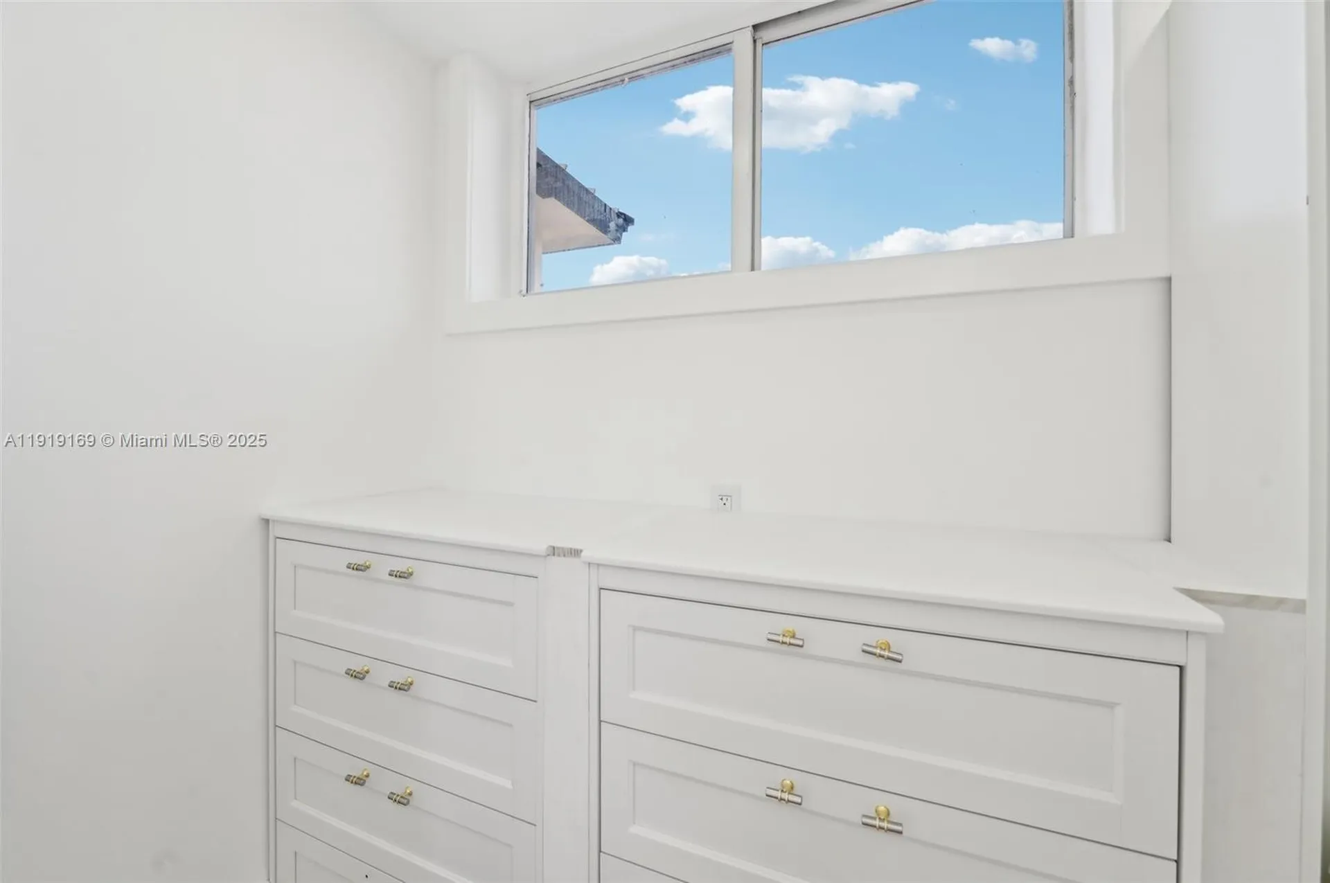 2001 SW 23rd Avenue Fort Lauderdale FL 33312