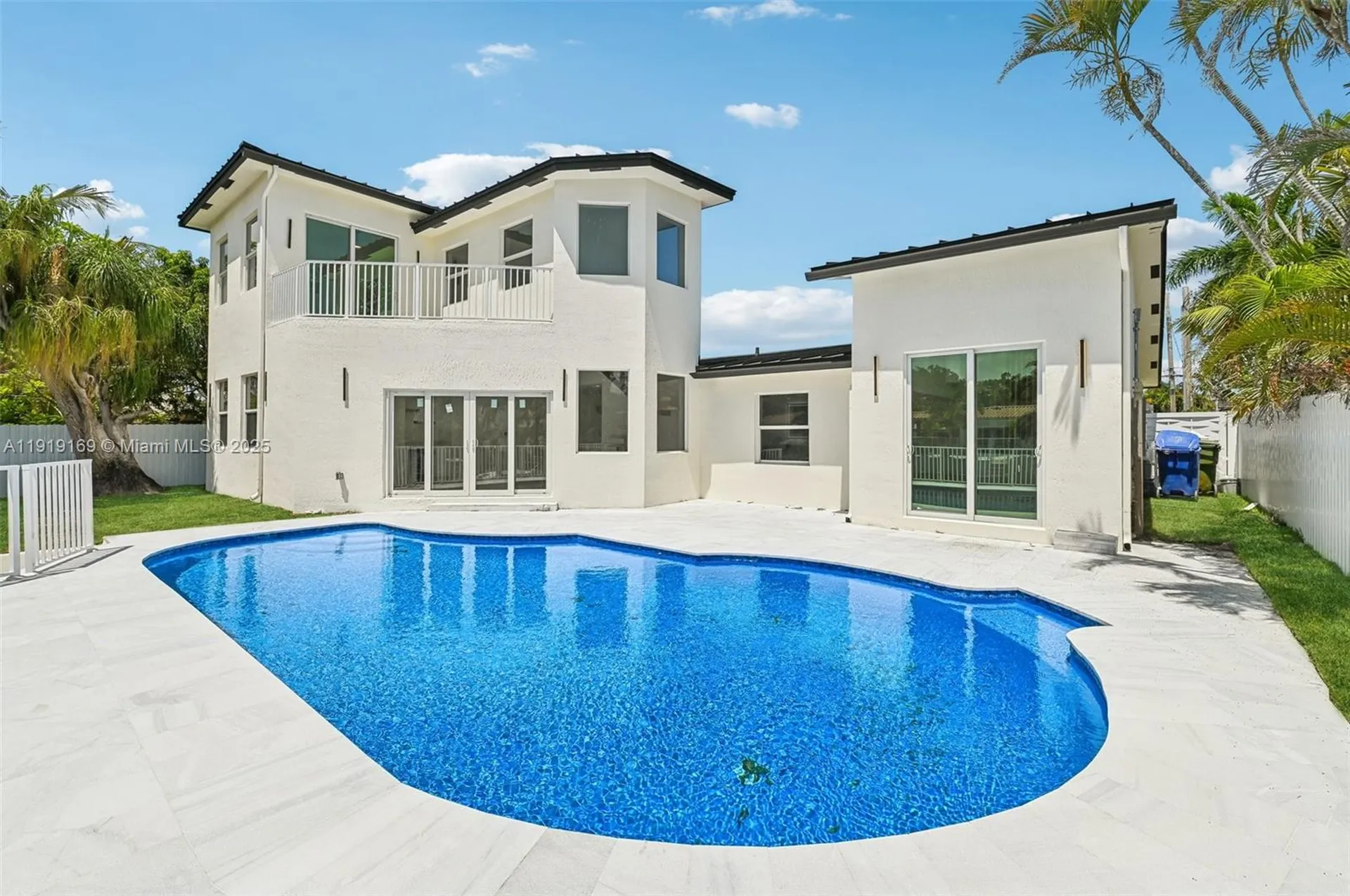 2001 SW 23rd Avenue Fort Lauderdale FL 33312