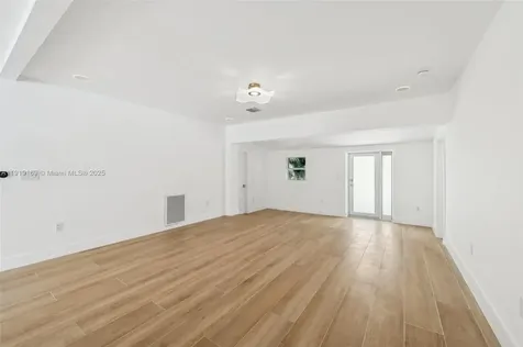 2001 SW 23rd Avenue Fort Lauderdale FL 33312