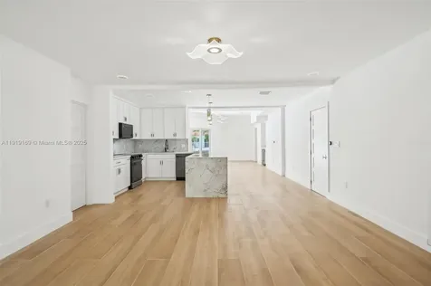 2001 SW 23rd Avenue Fort Lauderdale FL 33312