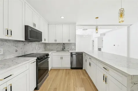 2001 SW 23rd Avenue Fort Lauderdale FL 33312