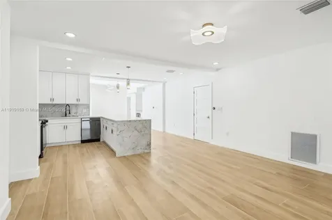 2001 SW 23rd Avenue Fort Lauderdale FL 33312