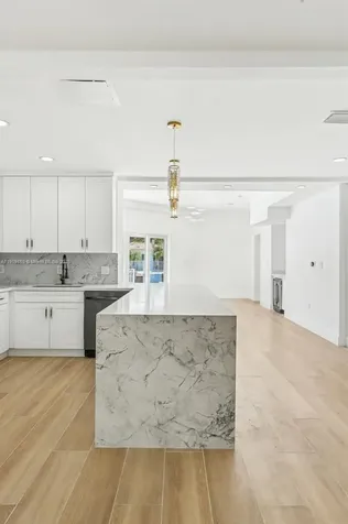 2001 SW 23rd Avenue Fort Lauderdale FL 33312