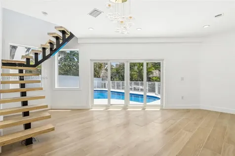 2001 SW 23rd Avenue Fort Lauderdale FL 33312