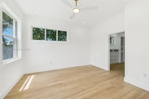 2001 SW 23rd Avenue Fort Lauderdale FL 33312