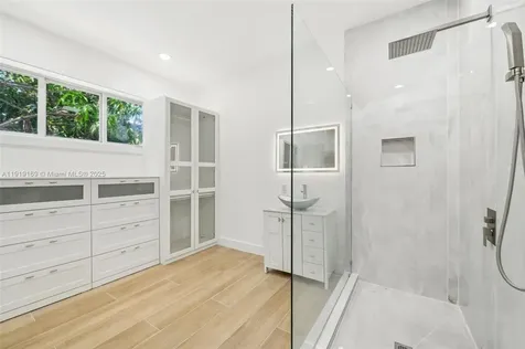 2001 SW 23rd Avenue Fort Lauderdale FL 33312