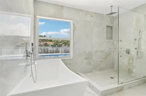 2001 SW 23rd Avenue Fort Lauderdale FL 33312