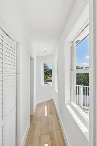 2001 SW 23rd Avenue Fort Lauderdale FL 33312