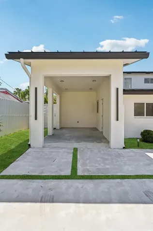 2001 SW 23rd Avenue Fort Lauderdale FL 33312