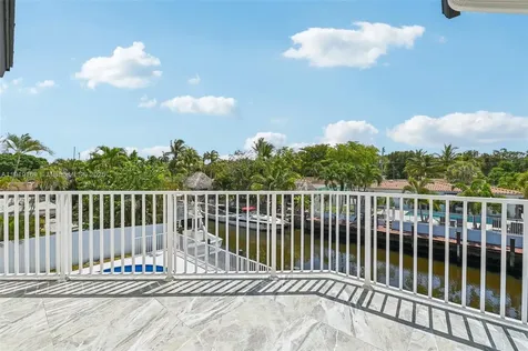 2001 SW 23rd Avenue Fort Lauderdale FL 33312