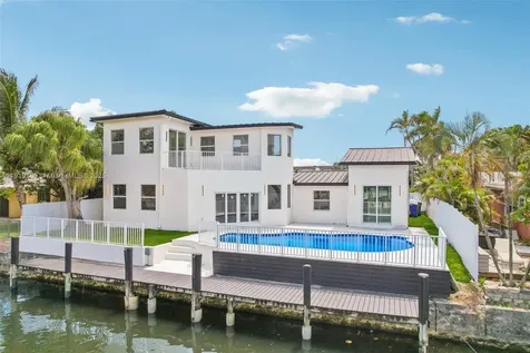 2001 SW 23rd Avenue Fort Lauderdale FL 33312