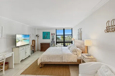 1121 Crandon Boulevard Key Biscayne FL 33149