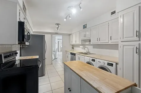 1121 Crandon Boulevard Key Biscayne FL 33149