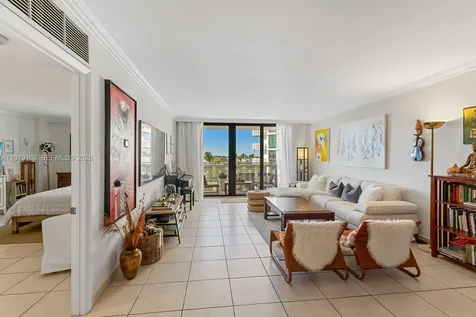 1121 Crandon Boulevard Key Biscayne FL 33149