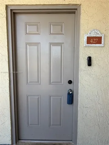 8290 Lake Drive Doral FL 33166