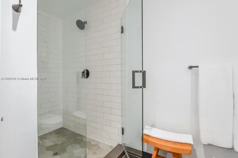 398 NE 5th Street Miami FL 33132