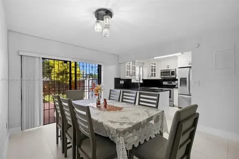 10936 NW 7th Street Miami FL 33172