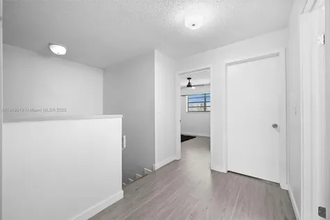 10936 NW 7th Street Miami FL 33172