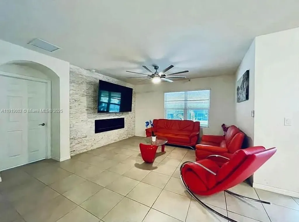 3670 47th Avenue NE Naples FL 34120