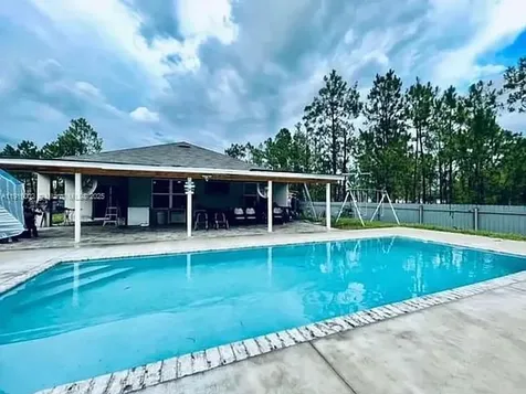 3670 47th Avenue NE Naples FL 34120