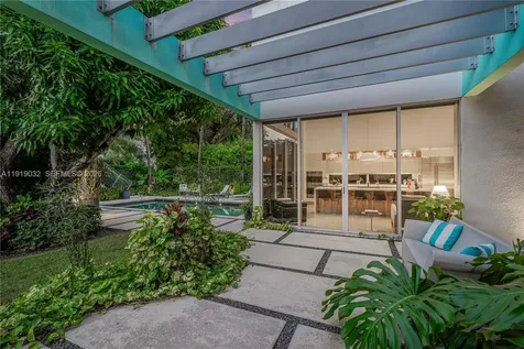 6495 SW 85th Street Miami FL 33143