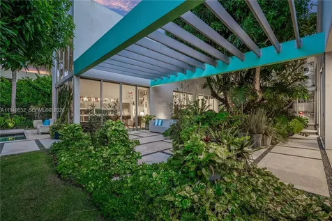 6495 SW 85th Street Miami FL 33143