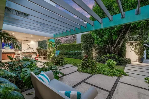 6495 SW 85th Street Miami FL 33143