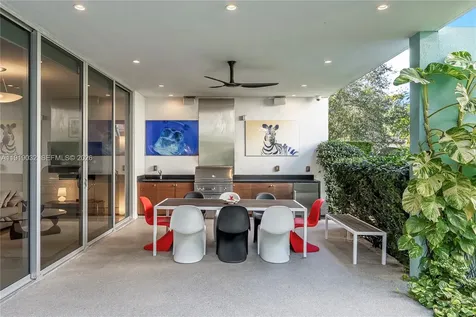 6495 SW 85th Street Miami FL 33143
