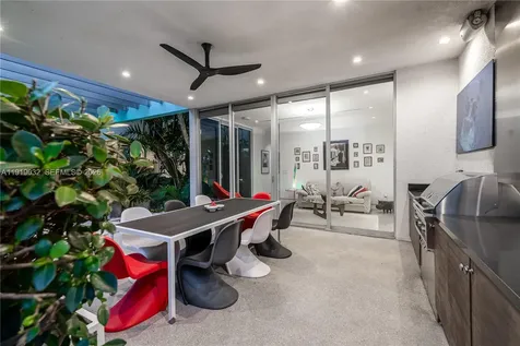 6495 SW 85th Street Miami FL 33143