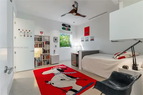 6495 SW 85th Street Miami FL 33143